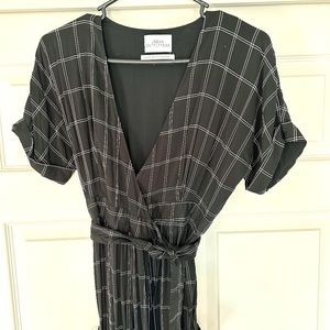 URBAN OUTFITTERS BLACK MIDI WRAP DRESS